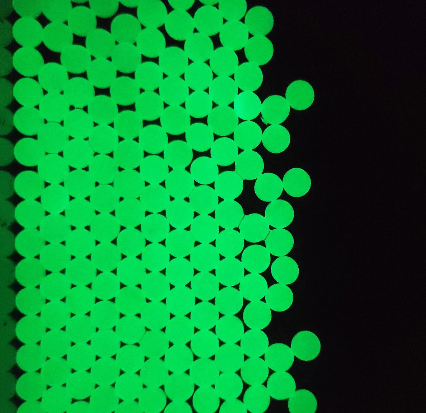 Luminous Fluorescent Absorbent Crystal Bomb